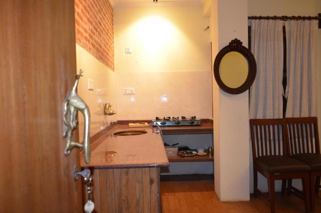 Newa Home Kathmandu Buitenkant foto