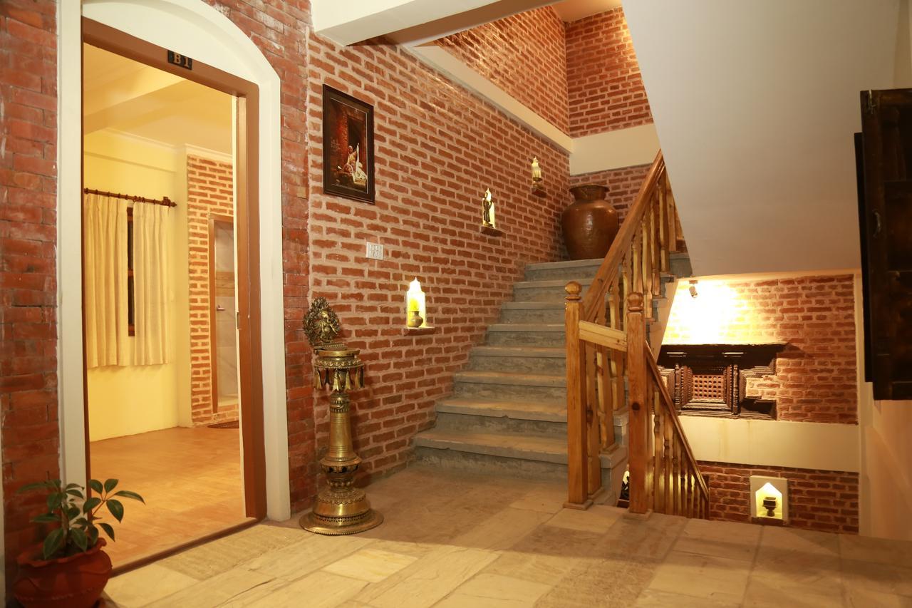 Newa Home Kathmandu Buitenkant foto