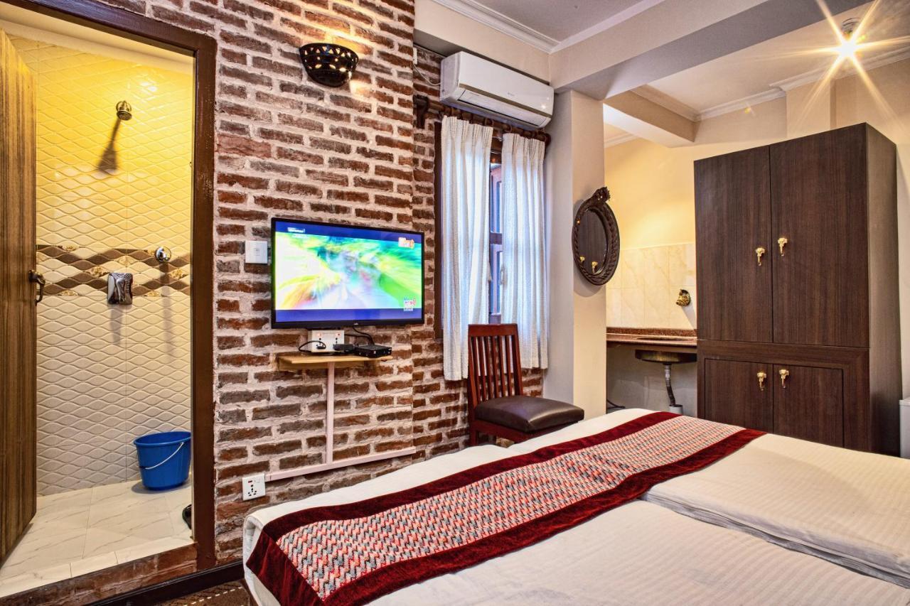 Newa Home Kathmandu Buitenkant foto