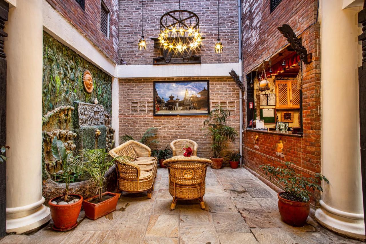 Newa Home Kathmandu Buitenkant foto